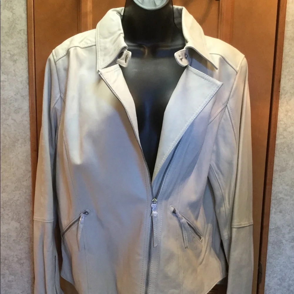 New! 🌸 Beautiful Lambskin Leather Moto Motorcycle Jacket twiggy off White Color - Picture 4 of 8